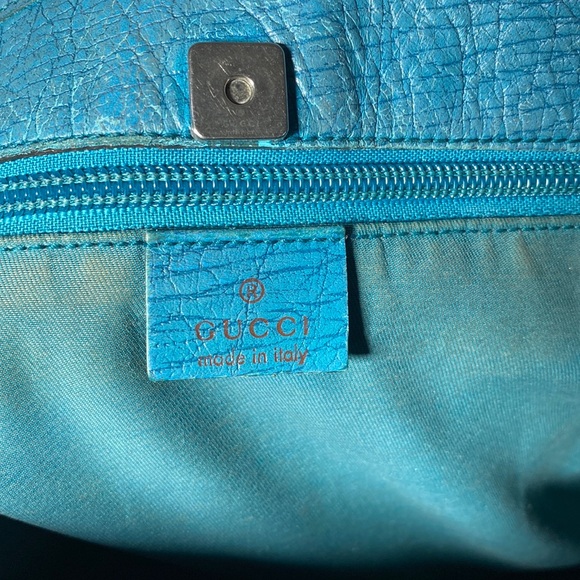 SOLDAuthentic Gucci GG Shoulder Bag - Picture 6 of 17